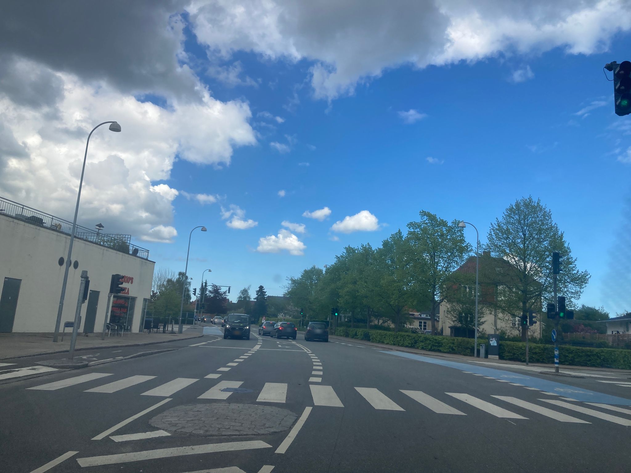 Mapillary-Foto in der Nähe von Mario's Pizza Bar