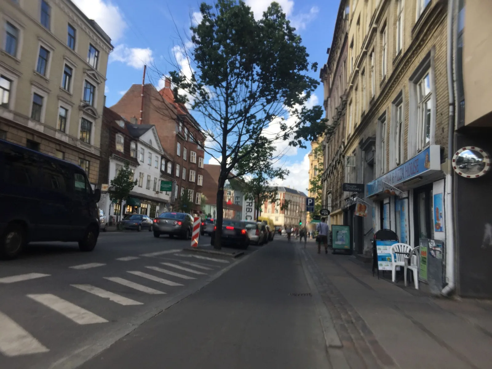 Mapillary-Foto in der Nähe von McDonald's