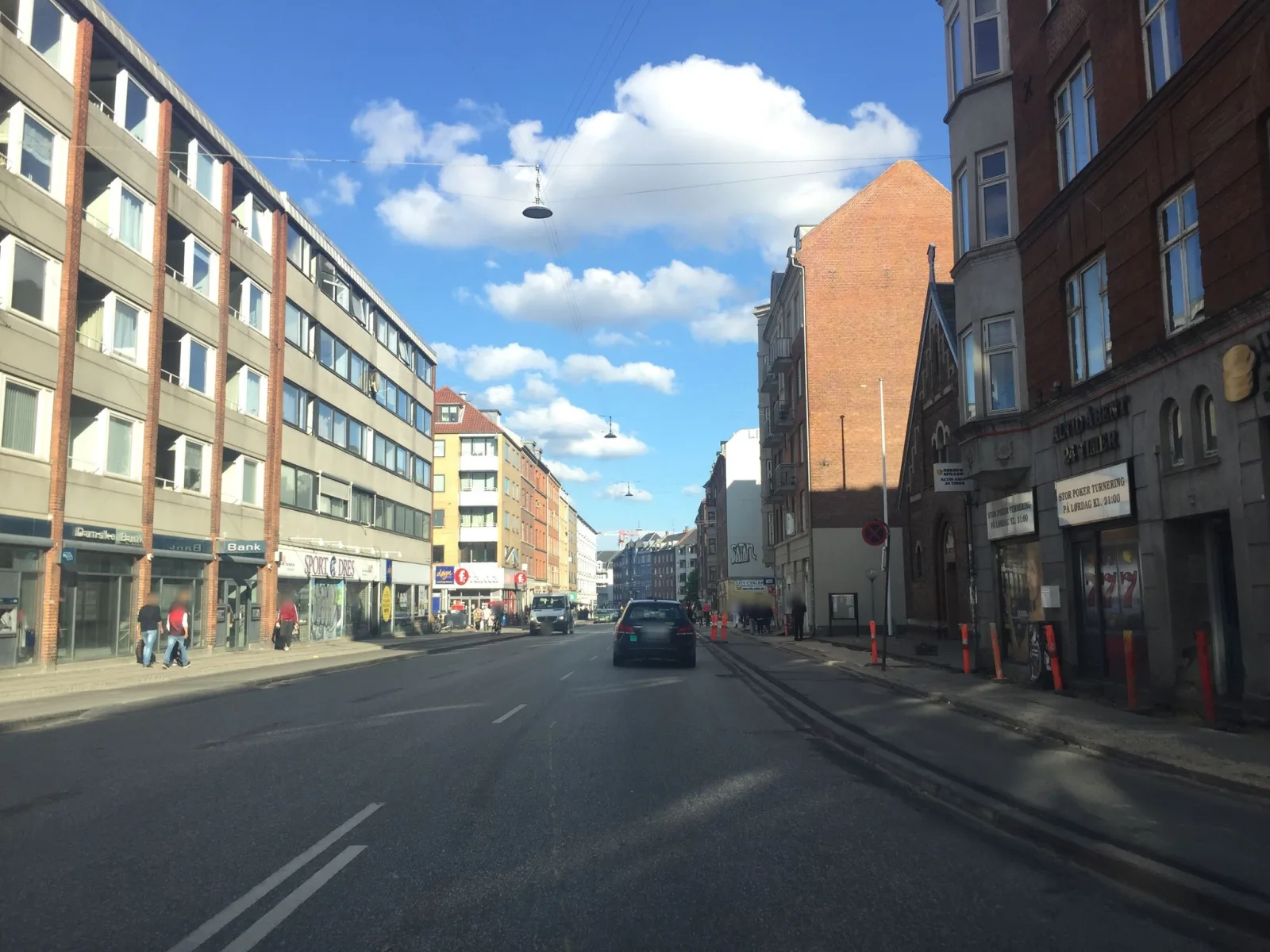 Mapillary-Foto in der Nähe von Mega Pizza