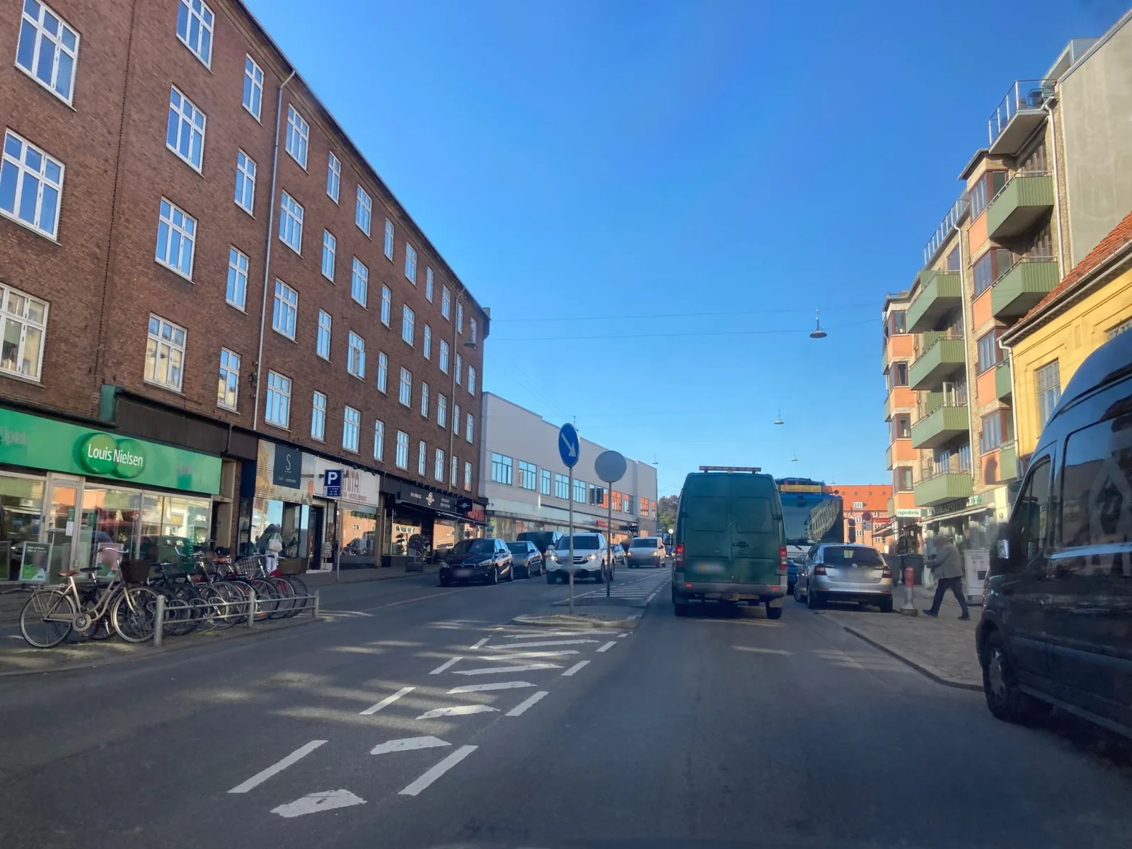 Mapillary-foto nær Miss sushi