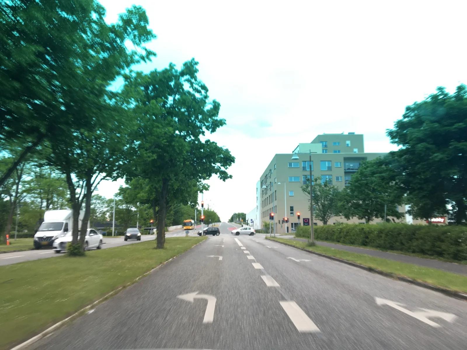Mapillary-Foto in der Nähe von Mithai House