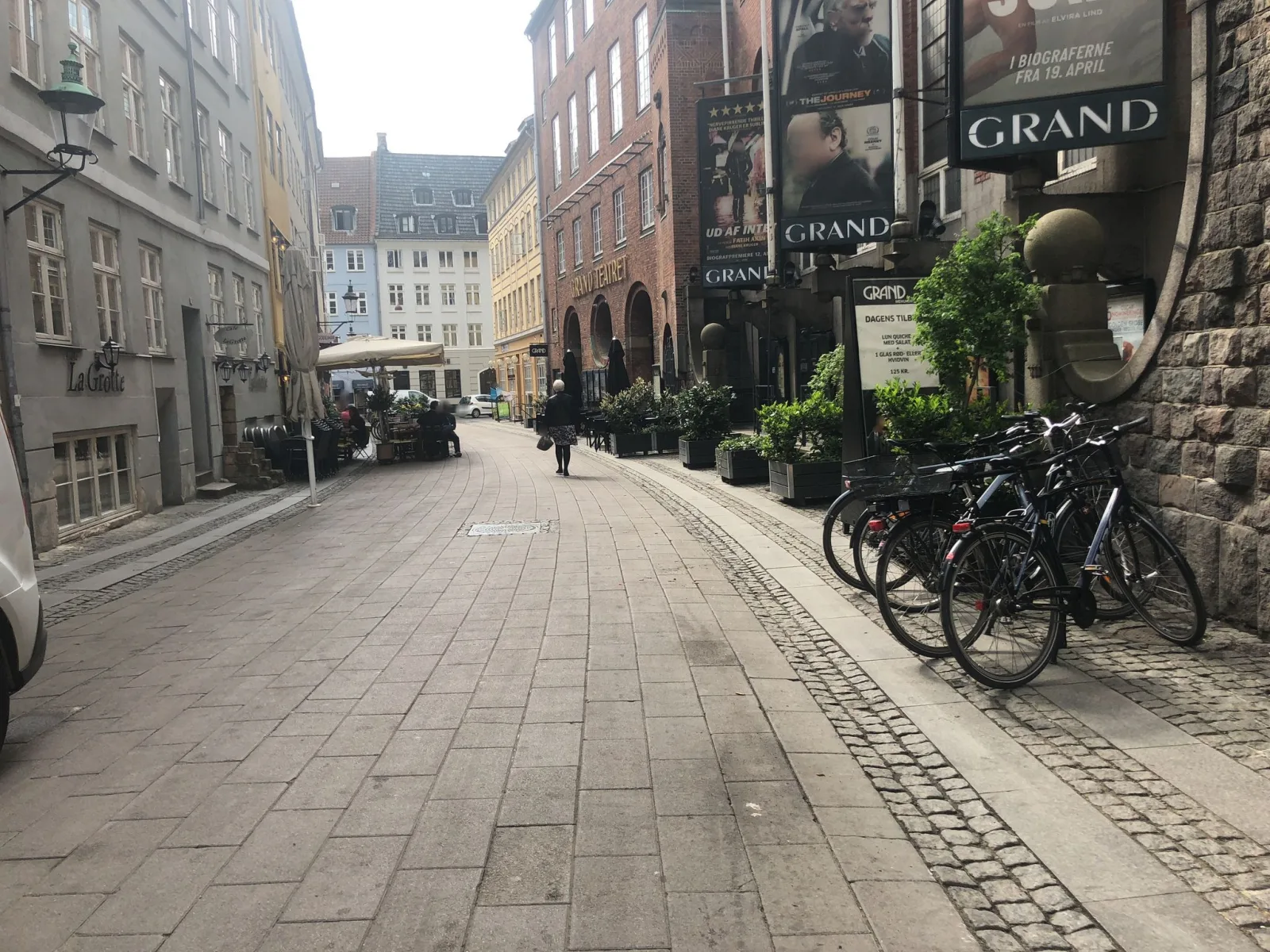 Mapillary-foto nær Momo Wok
