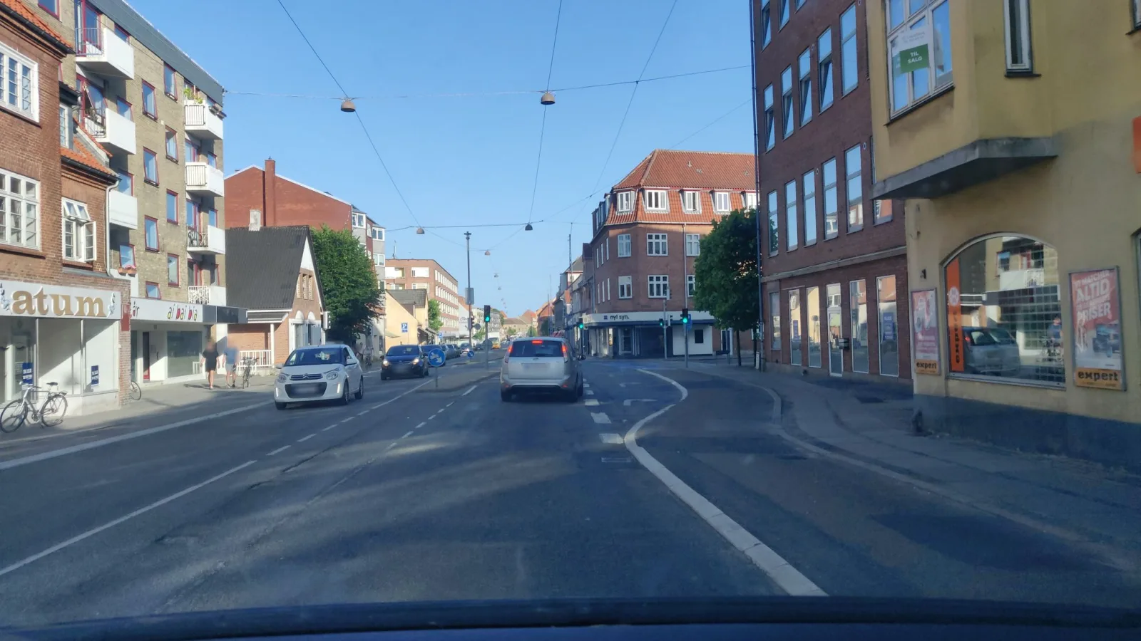 Mapillary-Foto in der Nähe von Nano Sushi