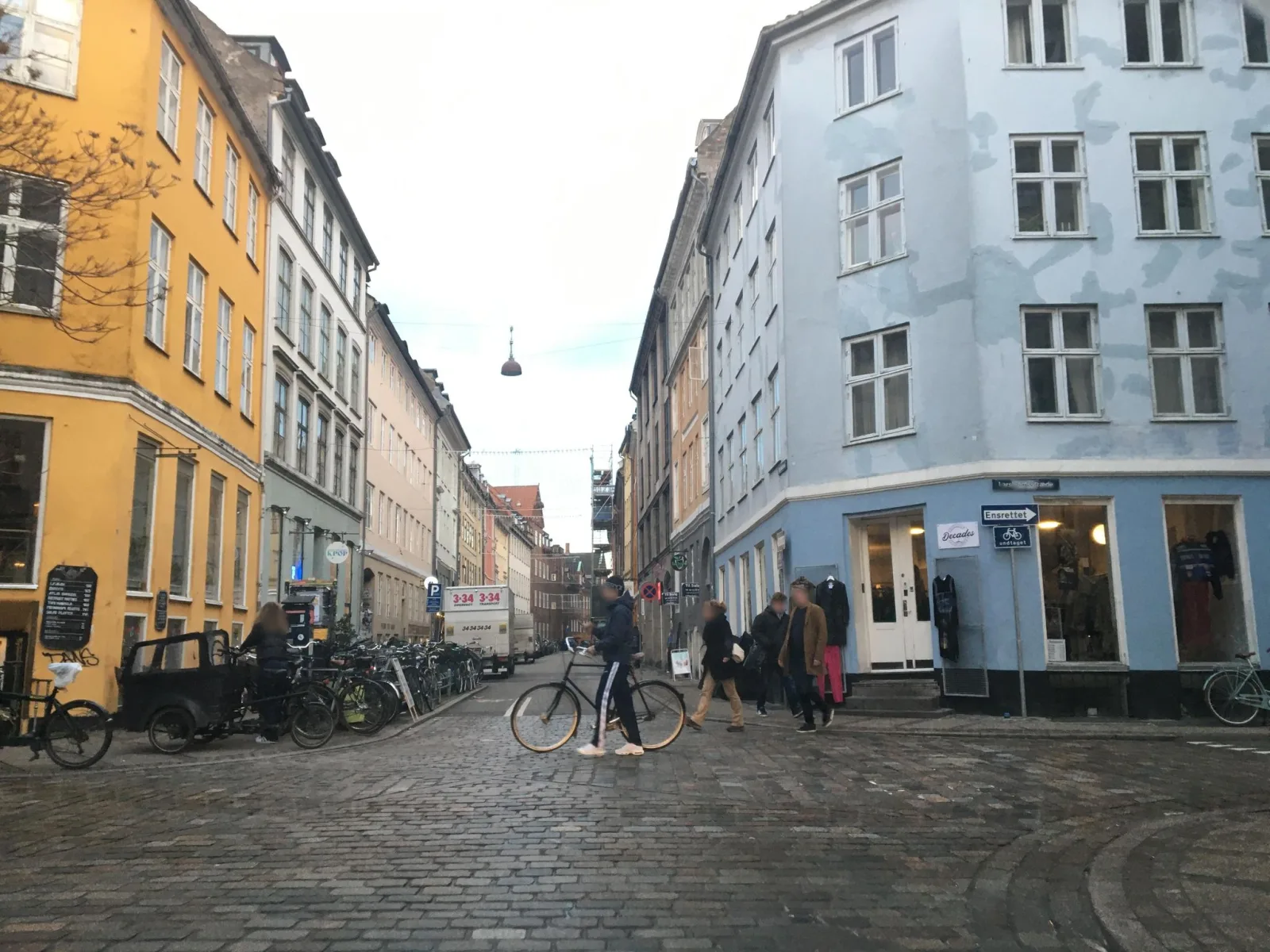 Mapillary-foto nær Next Door Cafe