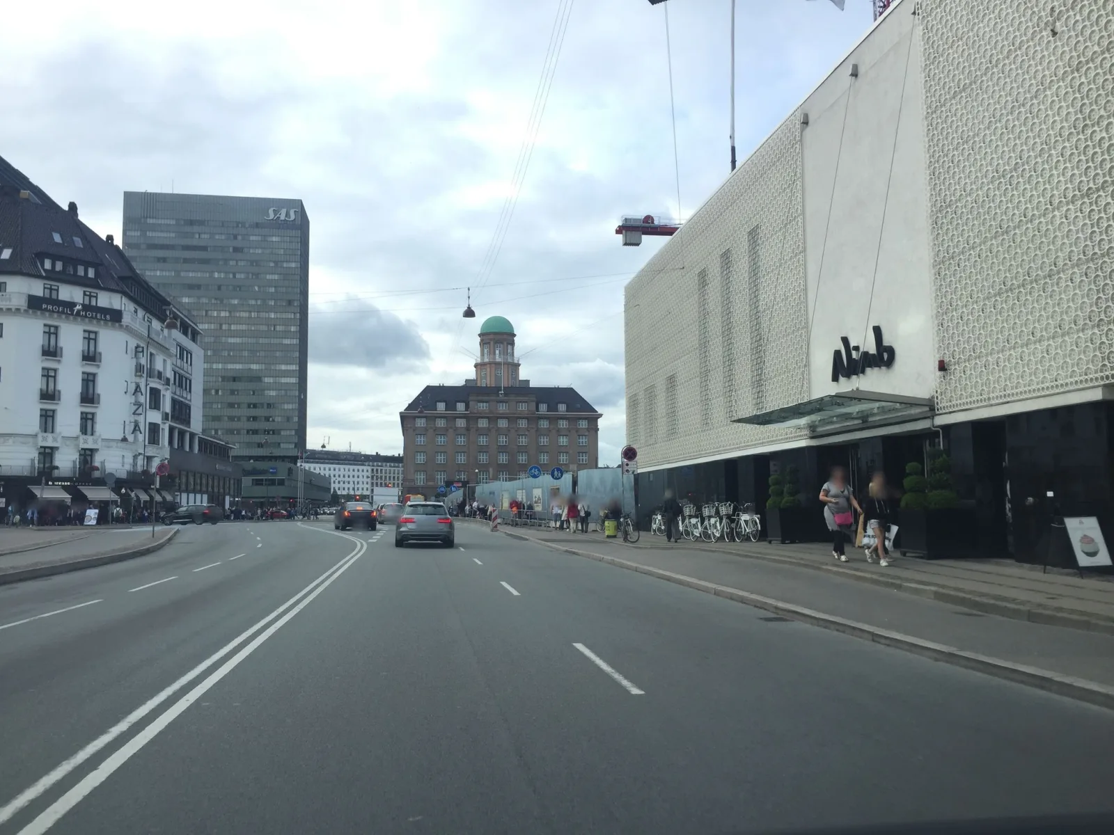 Mapillary-Foto in der Nähe von Nimb Brasserie