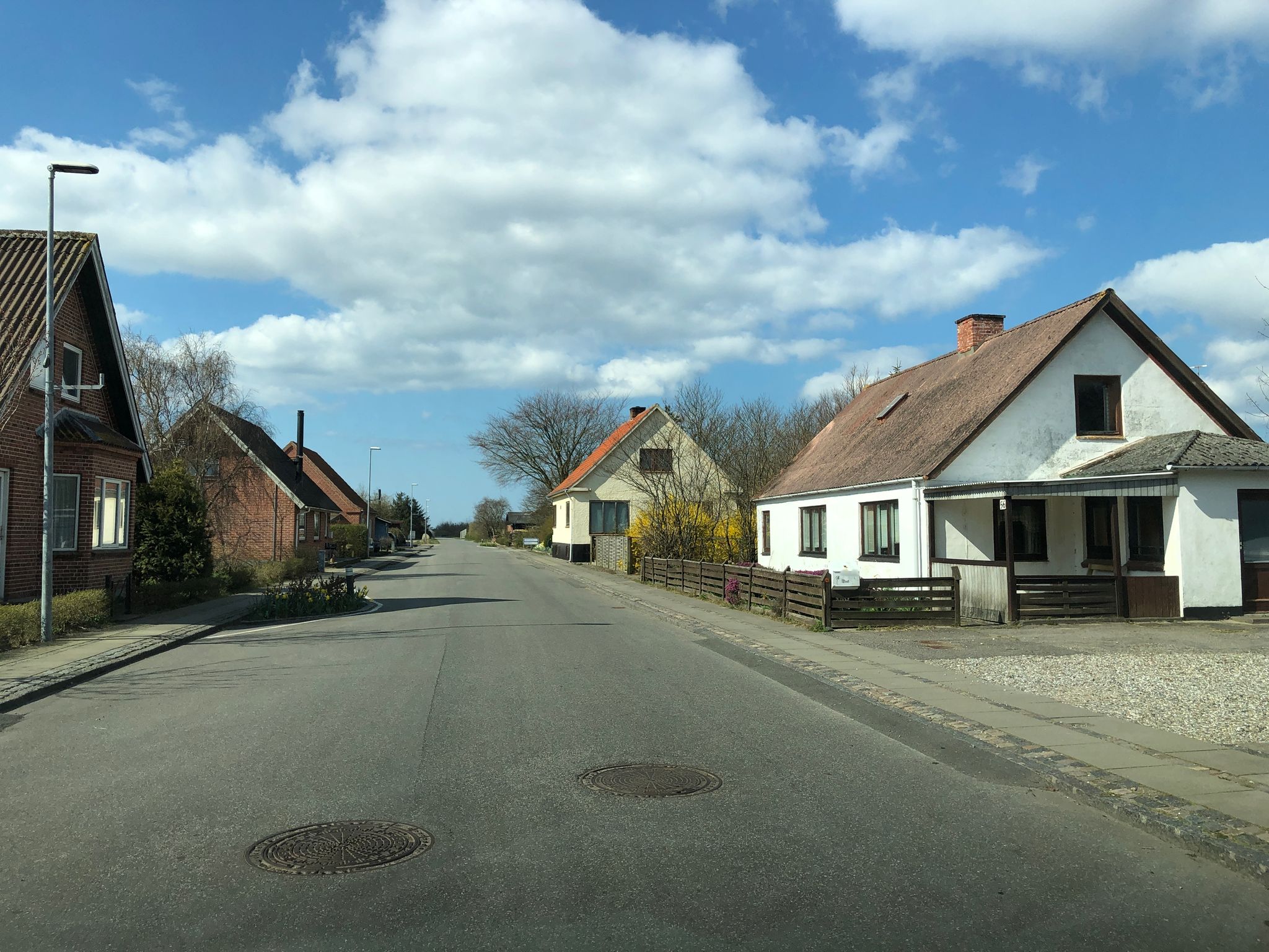 Mapillary-Foto in der Nähe von Nees Japanske Have