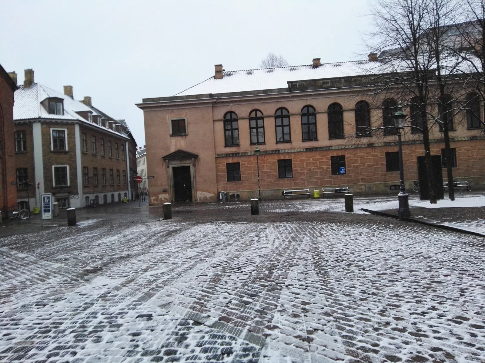 Mapillary-Foto in der Nähe von Vor Frue Kirke