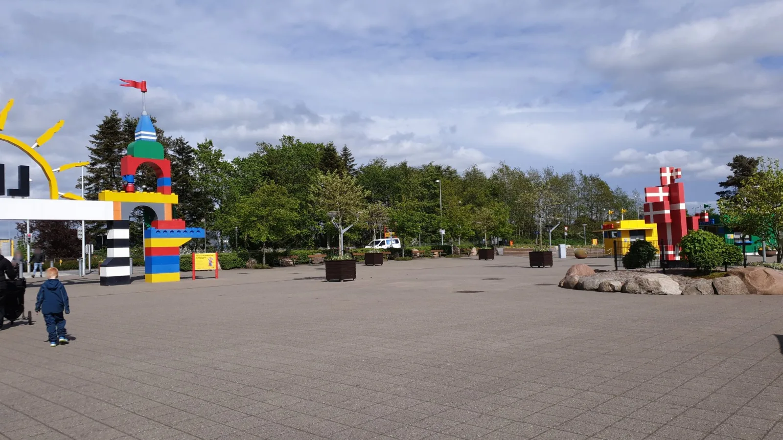 Mapillary-Foto in der Nähe von Monsterwall