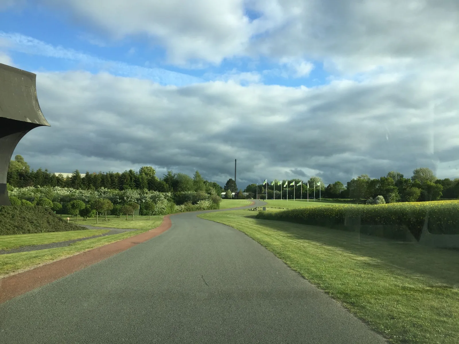Mapillary-Foto in der Nähe von ParadropVR