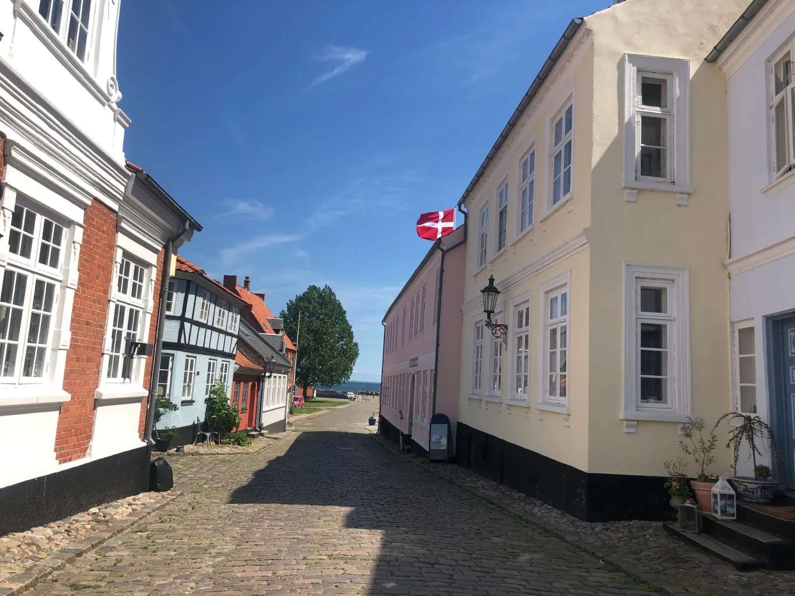 Mapillary-foto nær Ærø Museum