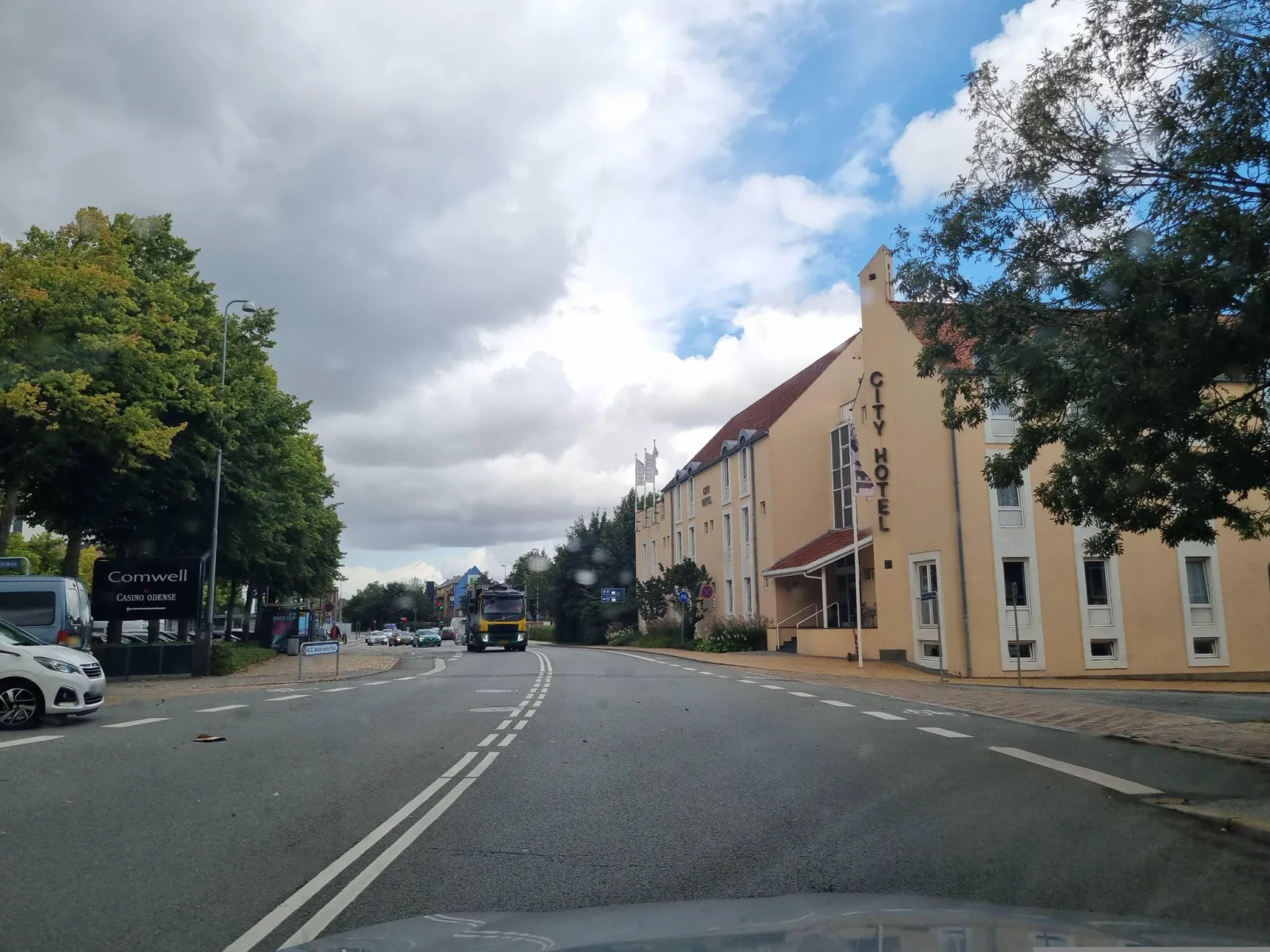 Mapillary-Foto in der Nähe von TID Museum