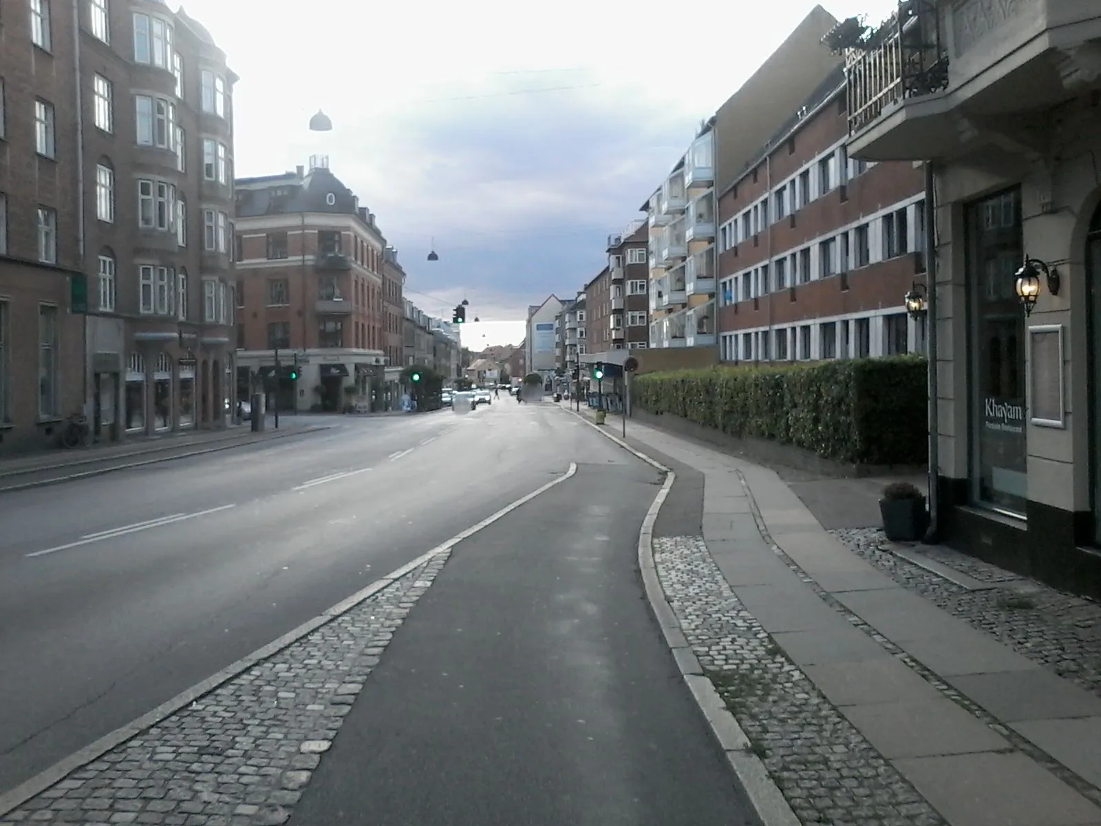 Mapillary-Foto in der Nähe von Omar Khayam Den Persiske Restaurant