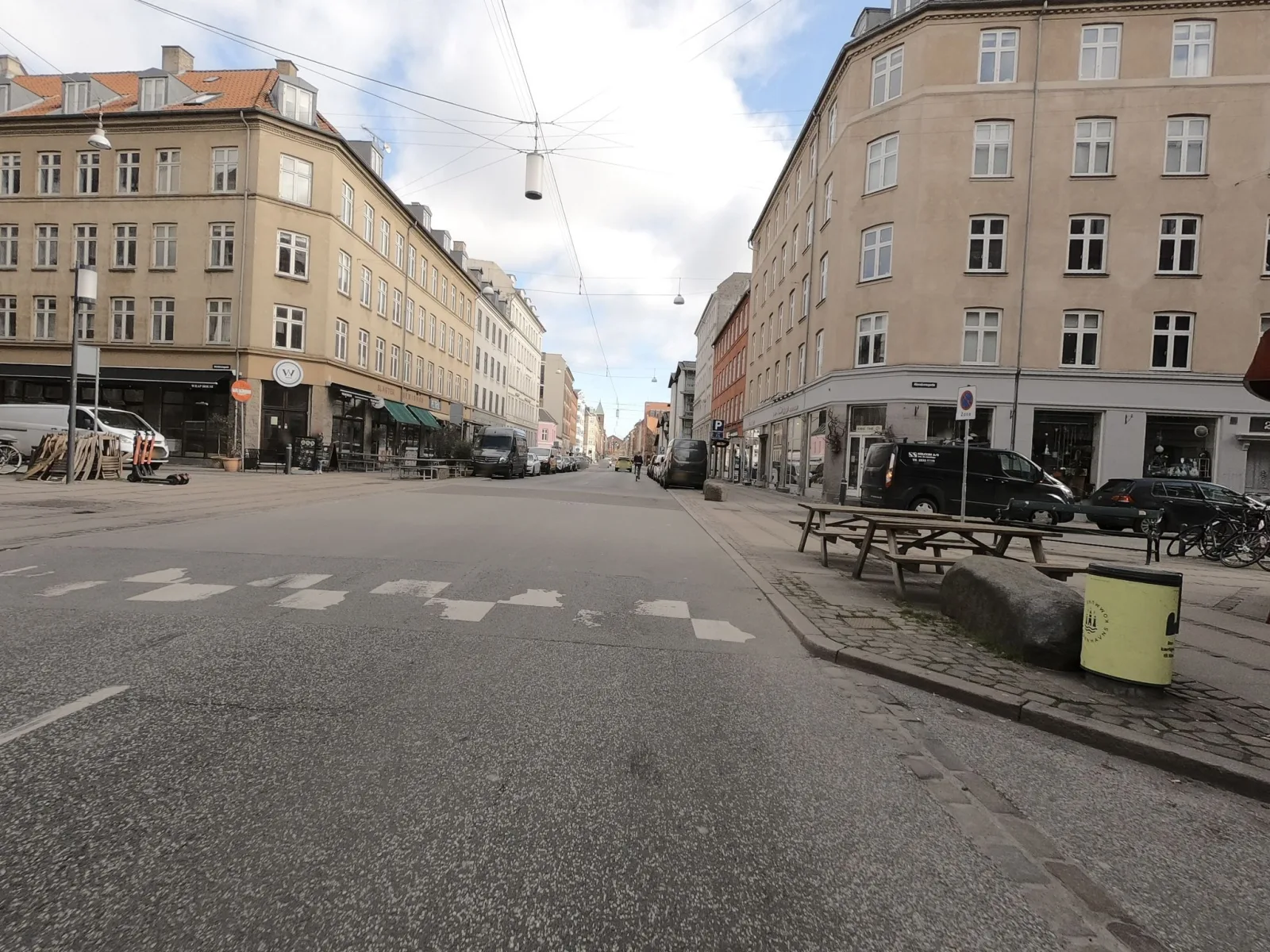 Mapillary-Foto in der Nähe von Original Coffee