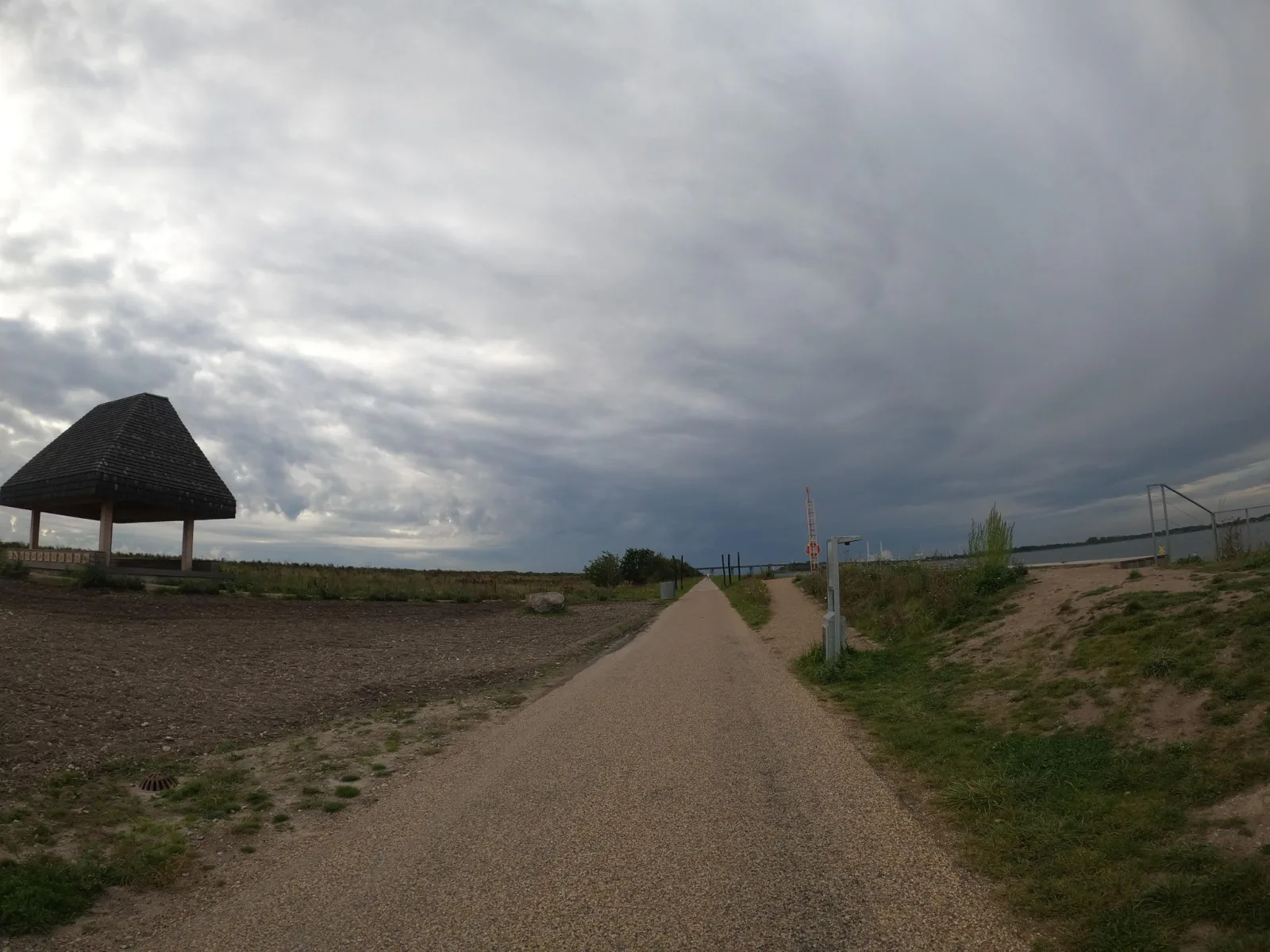 Mapillary-foto nær Badevand: BYSKOVEN BADEZONE