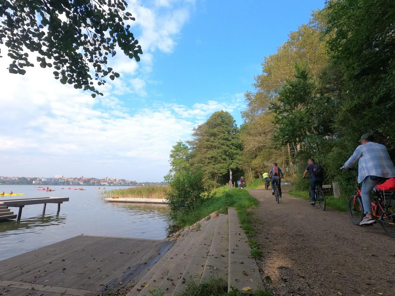 Mapillary-Foto in der Nähe von Badegewässer: VIBORG SØNDERSØ - SØNDERSØ CAMPING