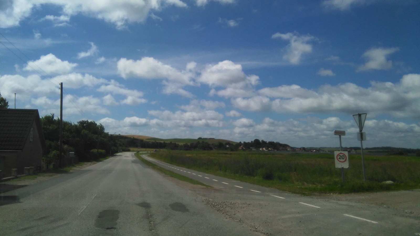 Mapillary-foto ved Badegewässer: KNEBEL