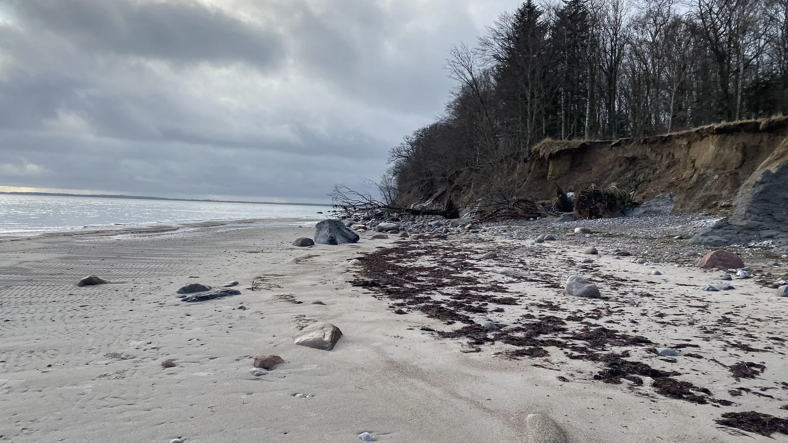 Mapillary-foto ved Badegewässer: DELHOVEDVEJ