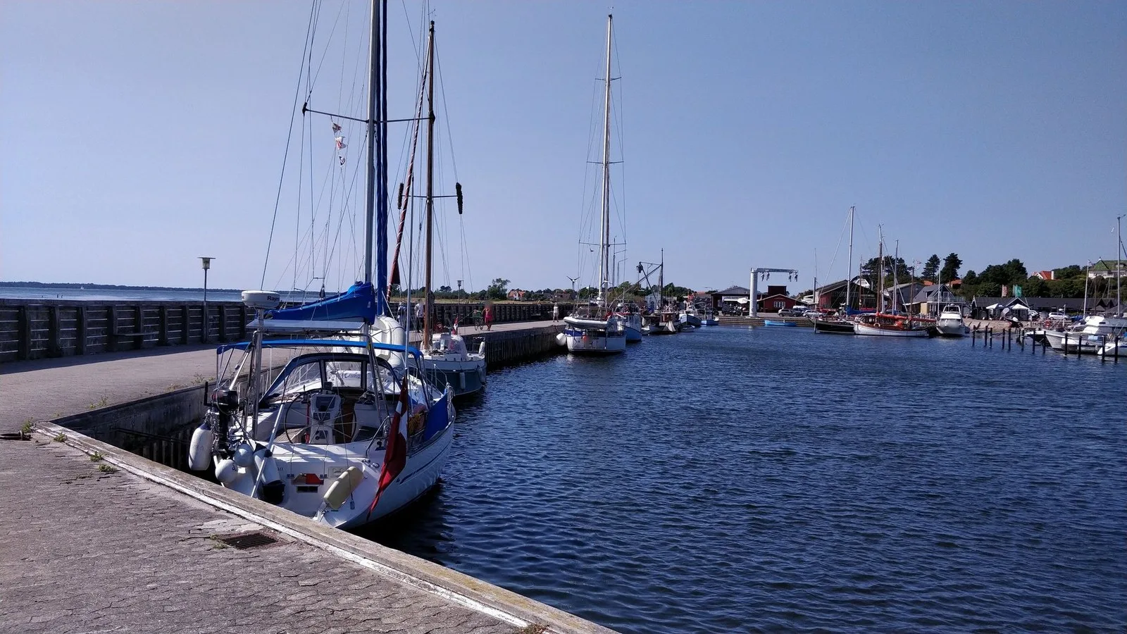 Mapillary-Foto bei Badegewässer: LYNÆS HAVBAD