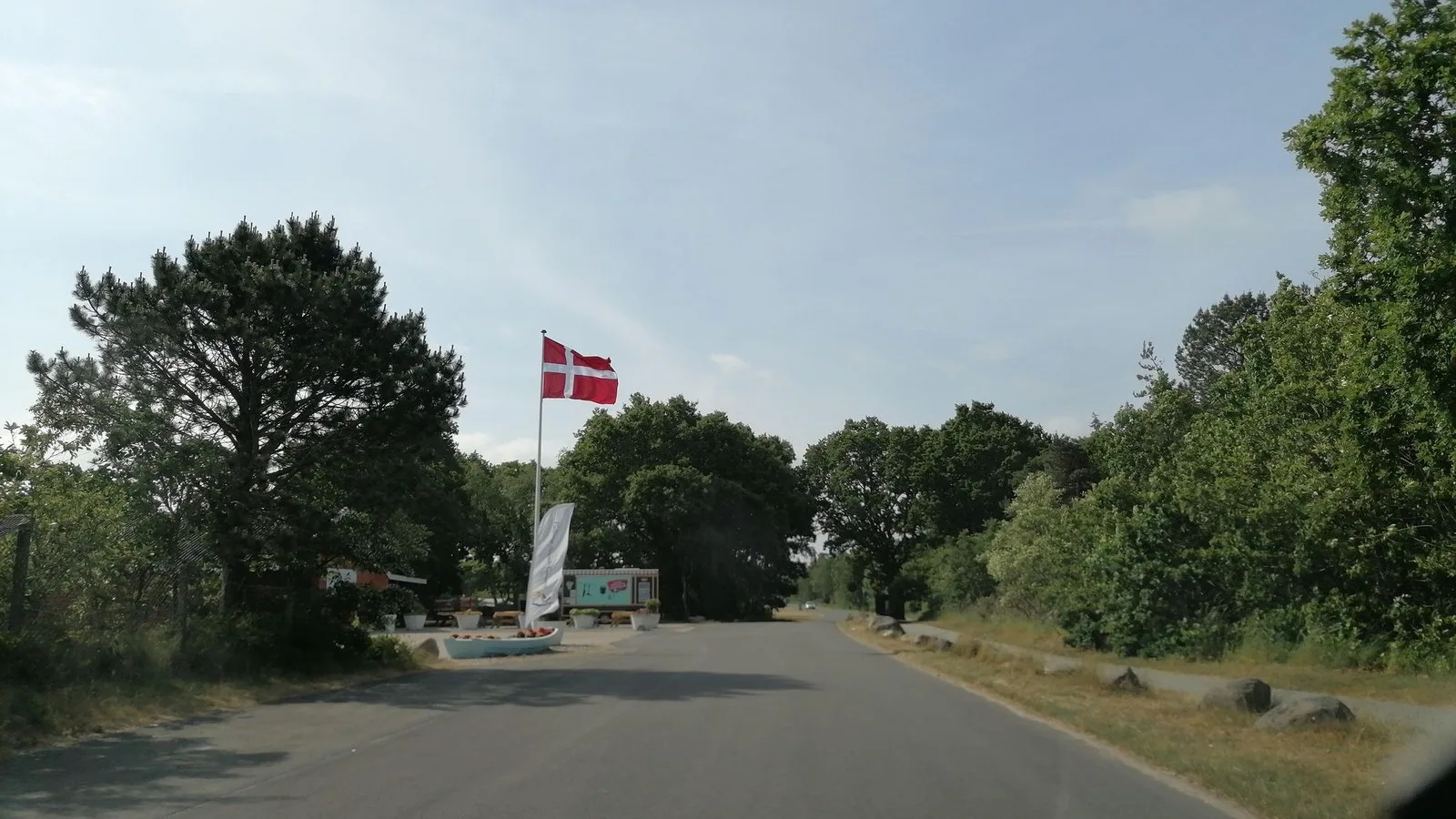 Mapillary-Foto von Strand oder Meer bei Badegewässer: UD FOR TVÆRVEJ