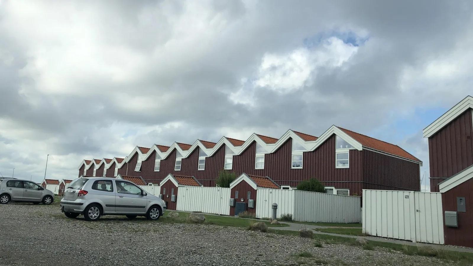 Mapillary-Foto bei Badegewässer: FJORDBAD NIBE LYSTBÅDEHAVN