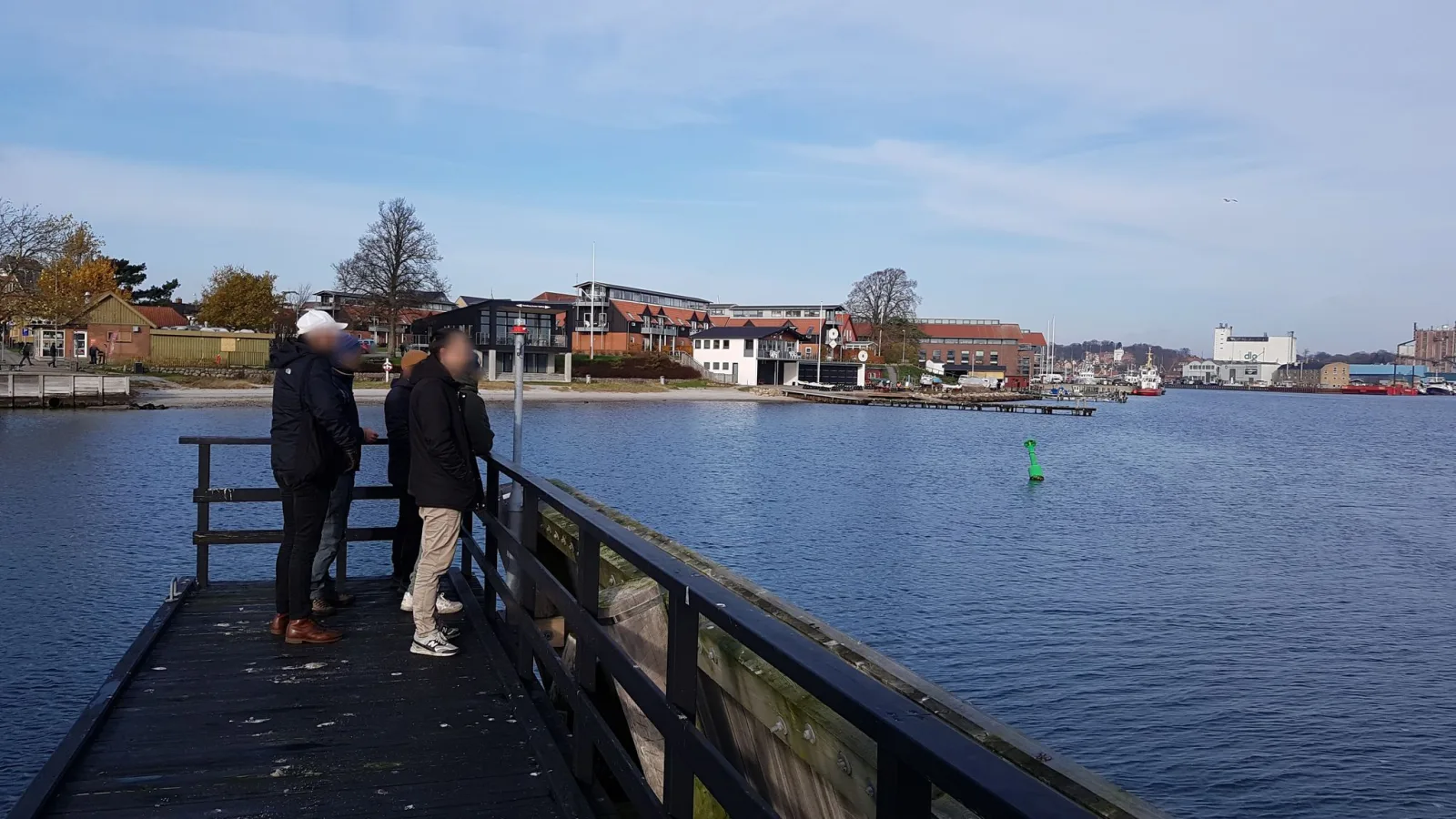 Mapillary-Foto in der Nähe von Badegewässer: LYSTBÅDEHAVNEN