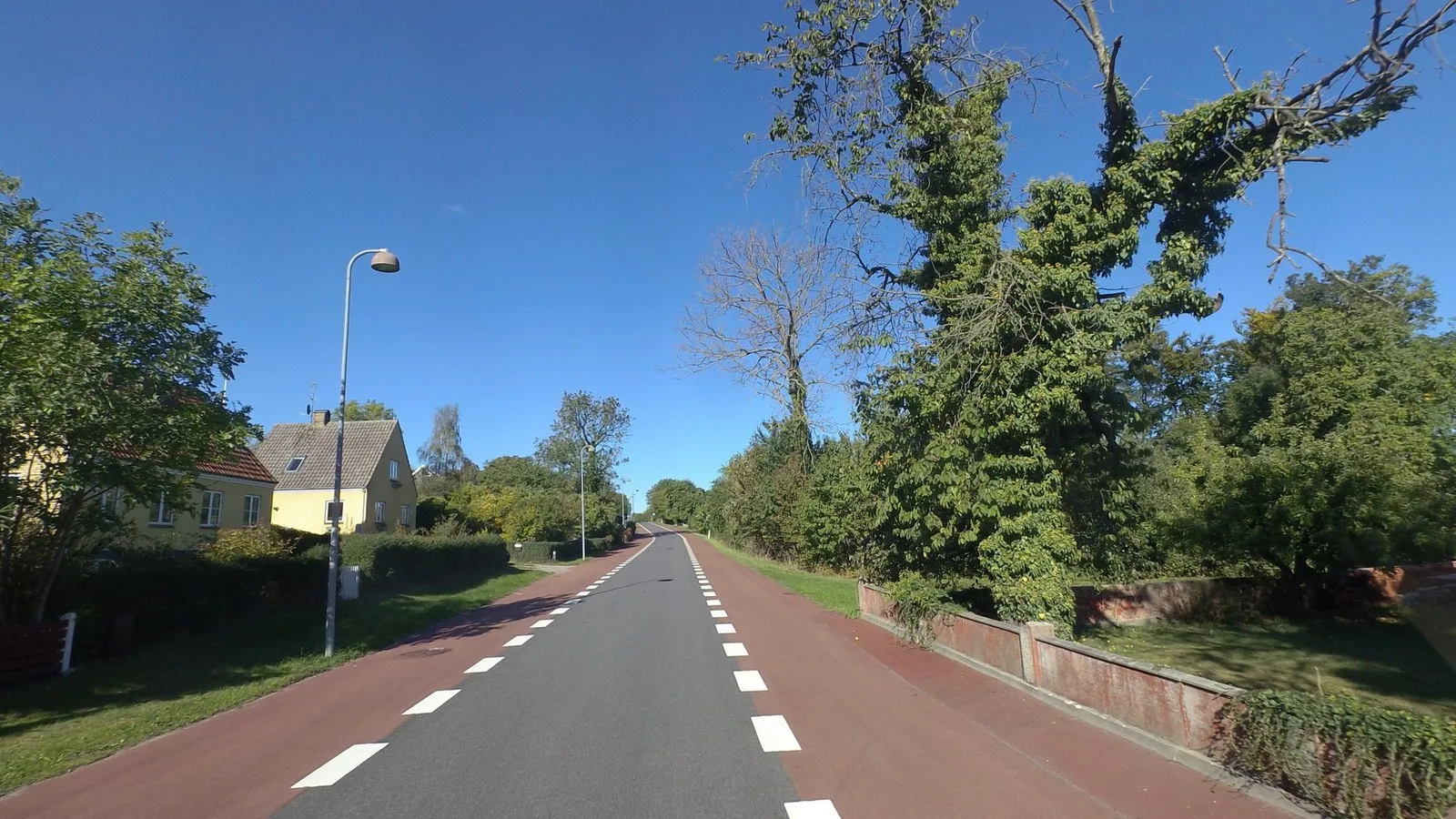 Mapillary-Foto bei Badegewässer: HØL
