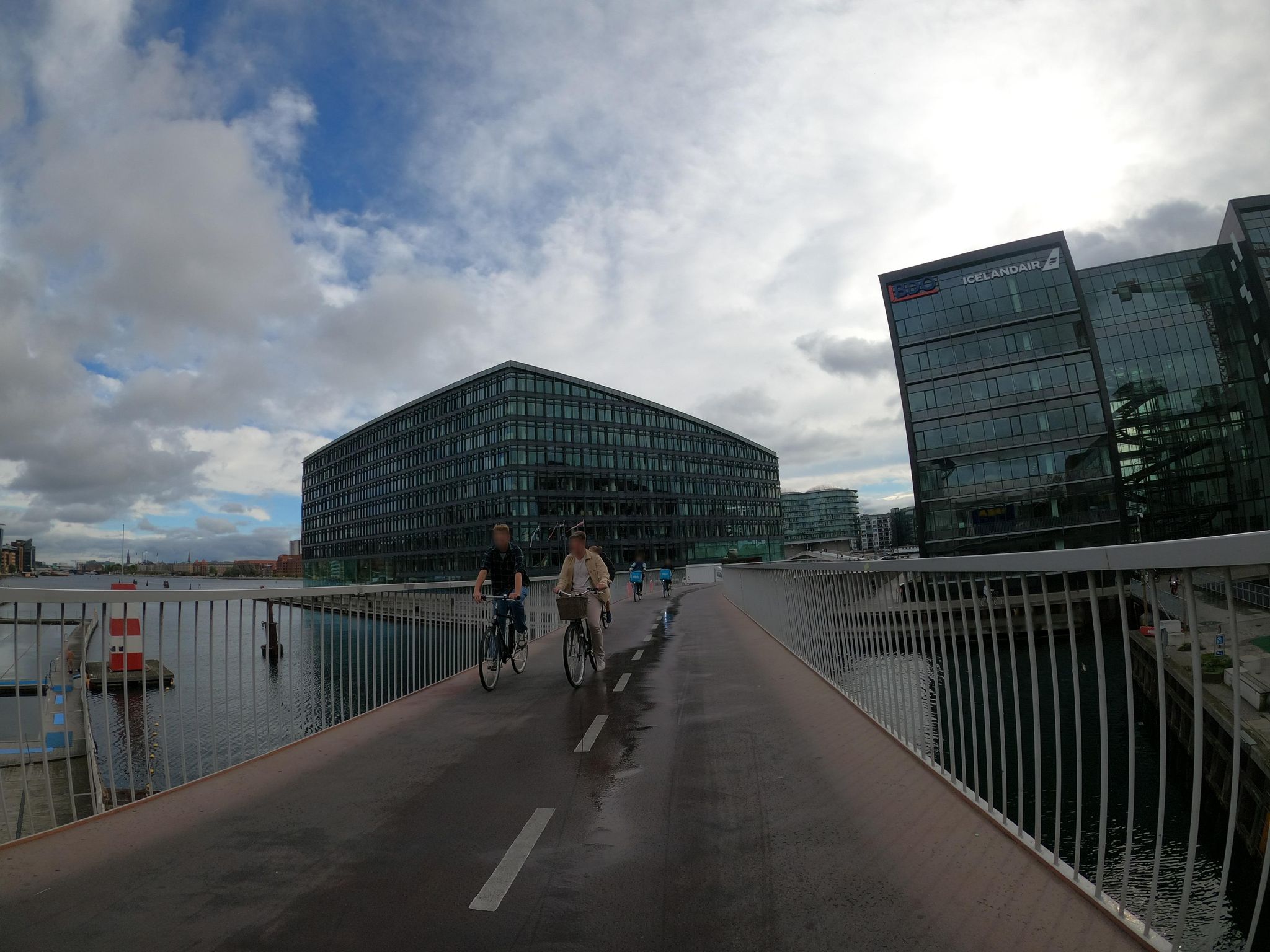 Mapillary-Foto in der Nähe von Badegewässer: FISKETORVET HAVNEBAD