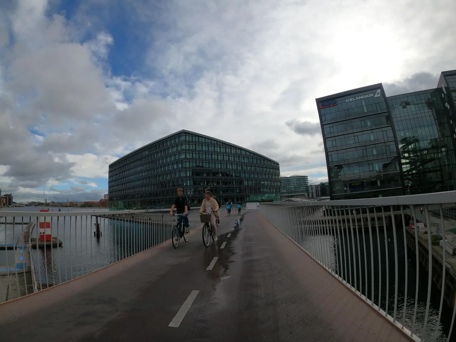 Mapillary-Foto in der Nähe von Badegewässer: FISKETORVET HAVNEBAD