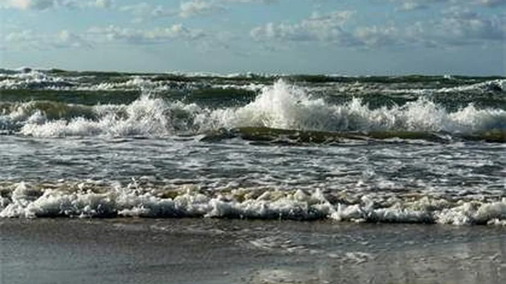 Mapillary-foto ved Badegewässer: TVERSTED STRAND, UD FOR NEDKØRSEL