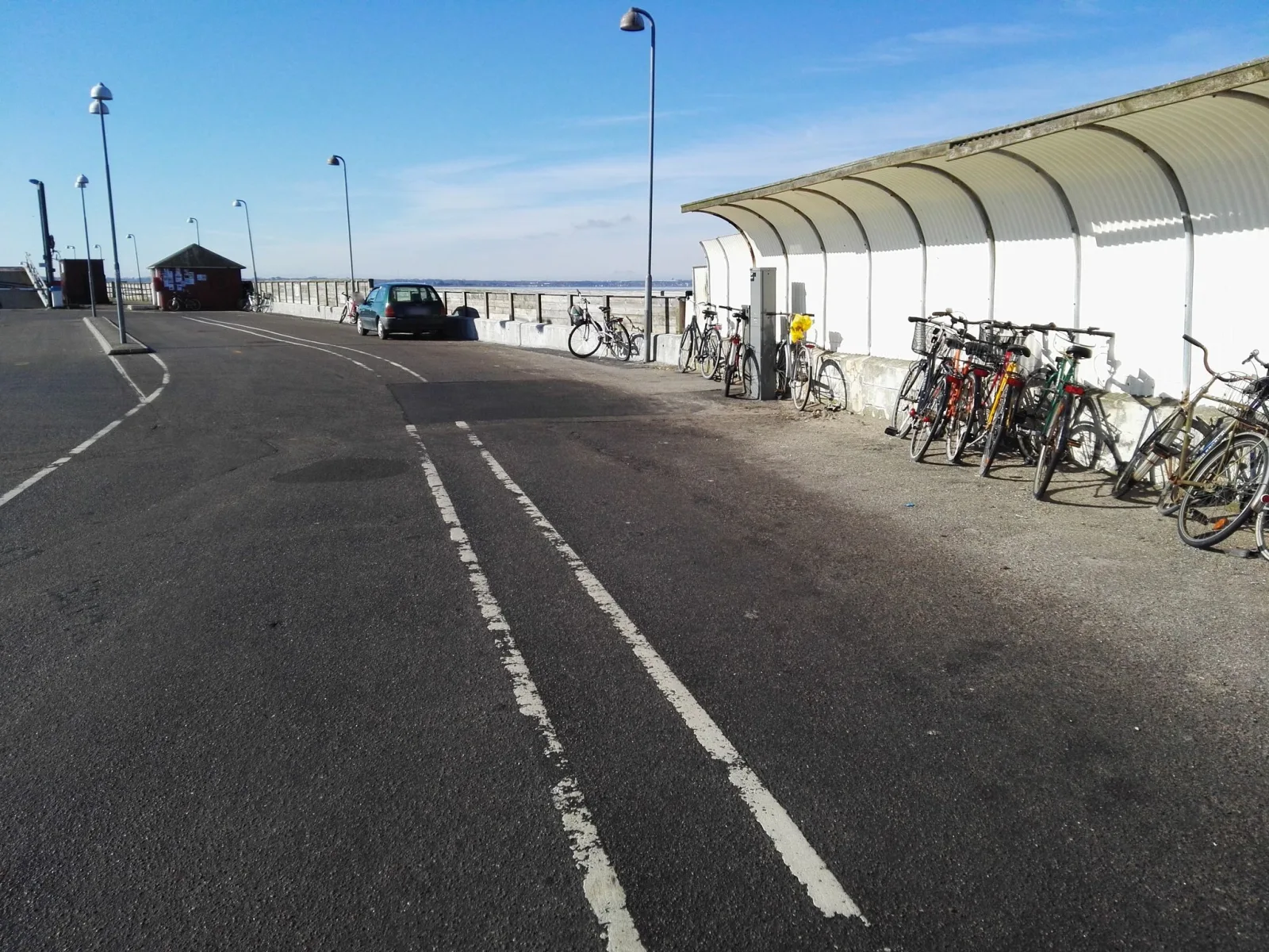Mapillary-Foto in der Nähe von Badegewässer: ORØ FÆRGEHAVN