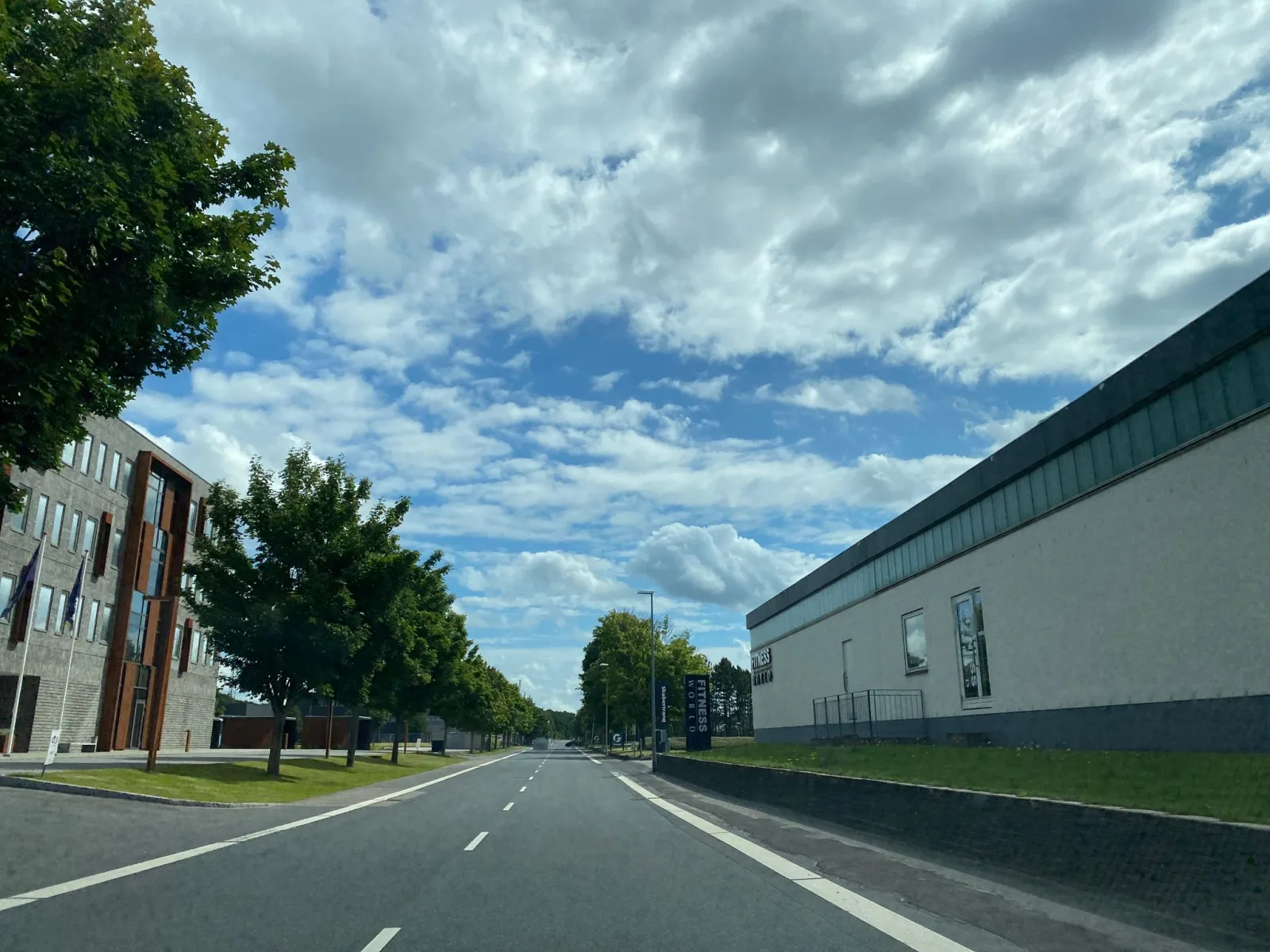 Mapillary-foto nær PureGym