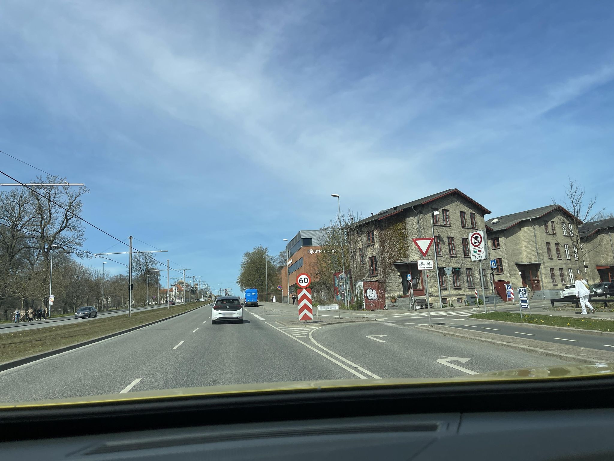 Mapillary-foto nær Fitness X