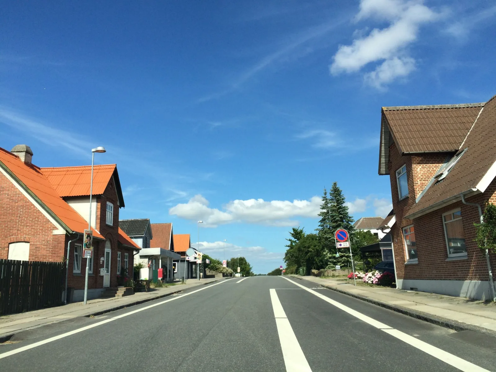 Mapillary-Foto in der Nähe von EasyFit Cirkletræning