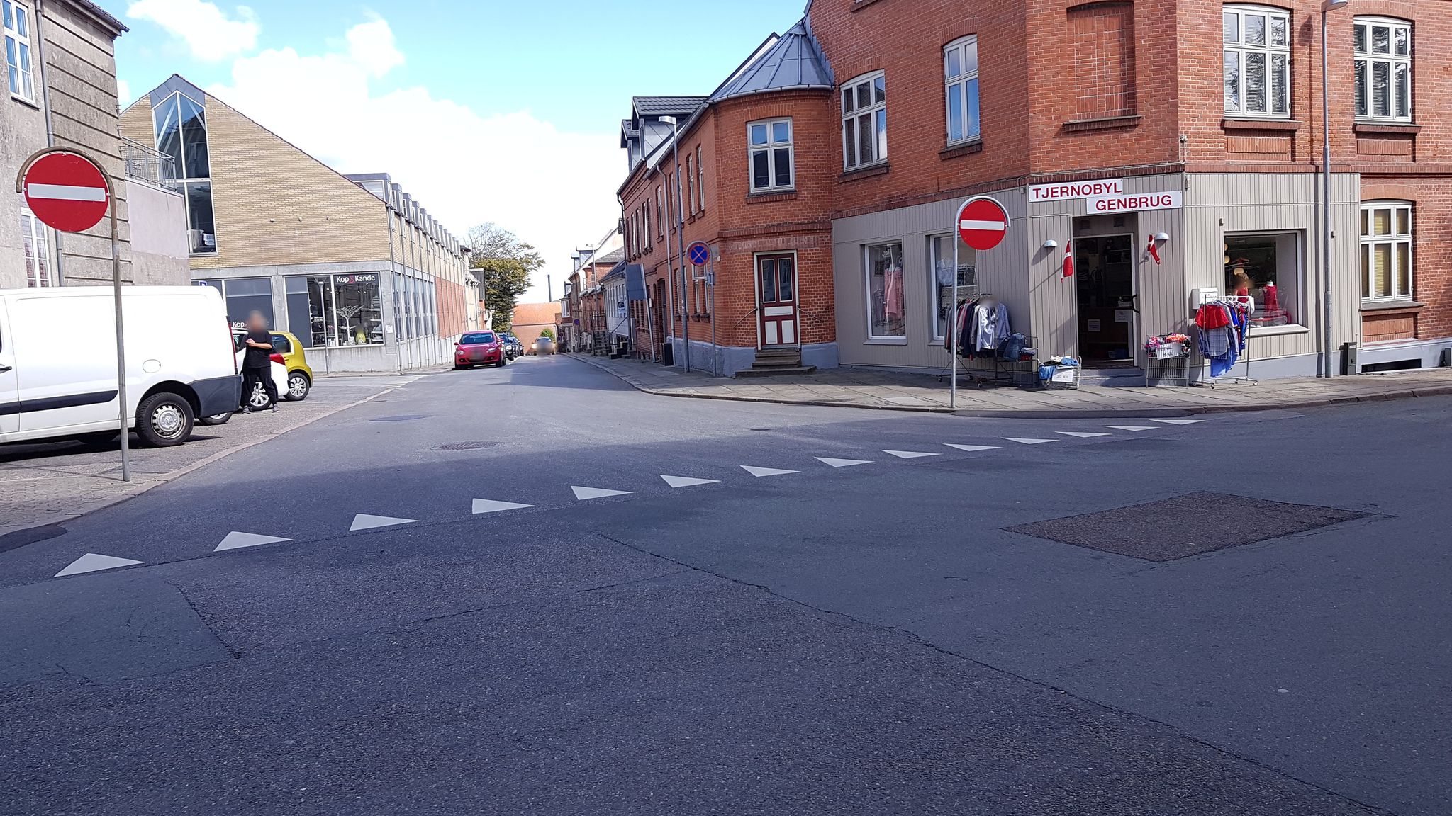 Mapillary-Foto in der Nähe von Thy Teater