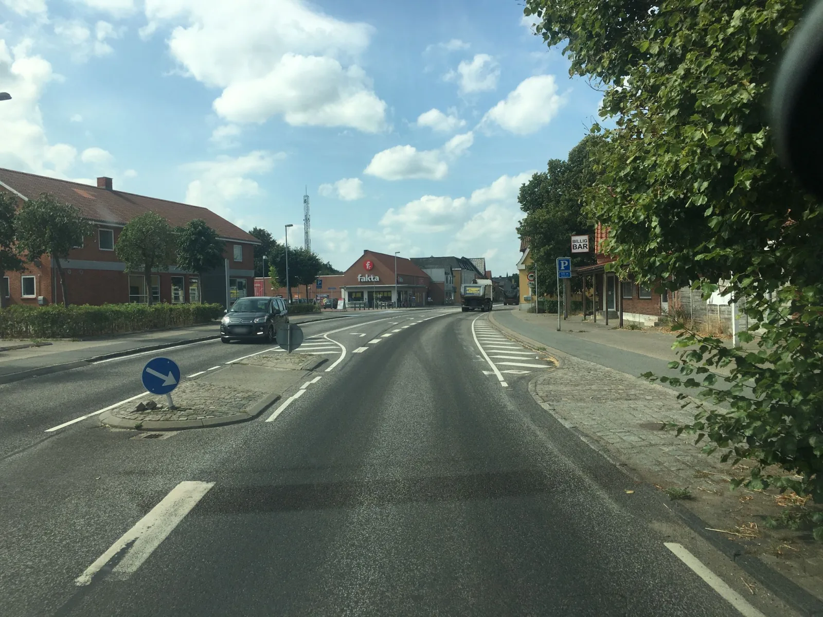 Mapillary-Foto in der Nähe von Safe & fit