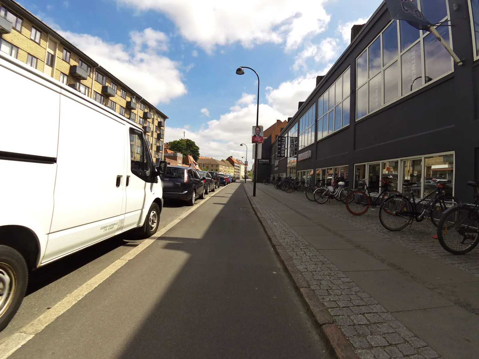 Mapillary-foto nær PureGym