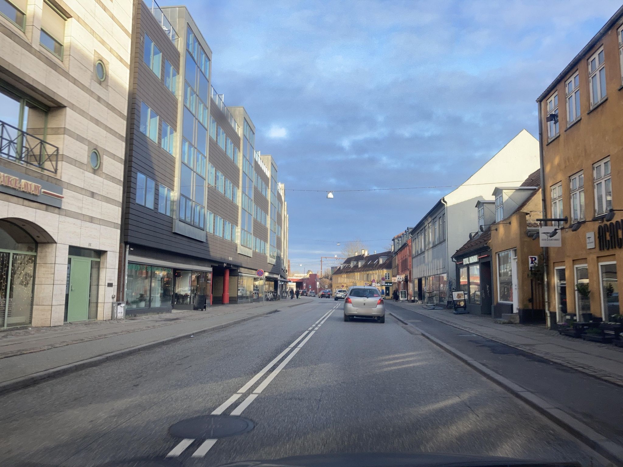 Mapillary-Foto in der Nähe von PureGym
