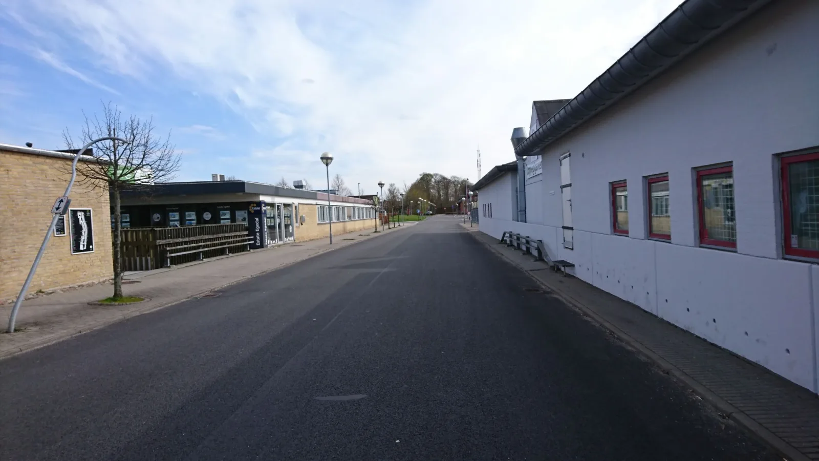 Mapillary-Foto in der Nähe von Centerbowl Egedal