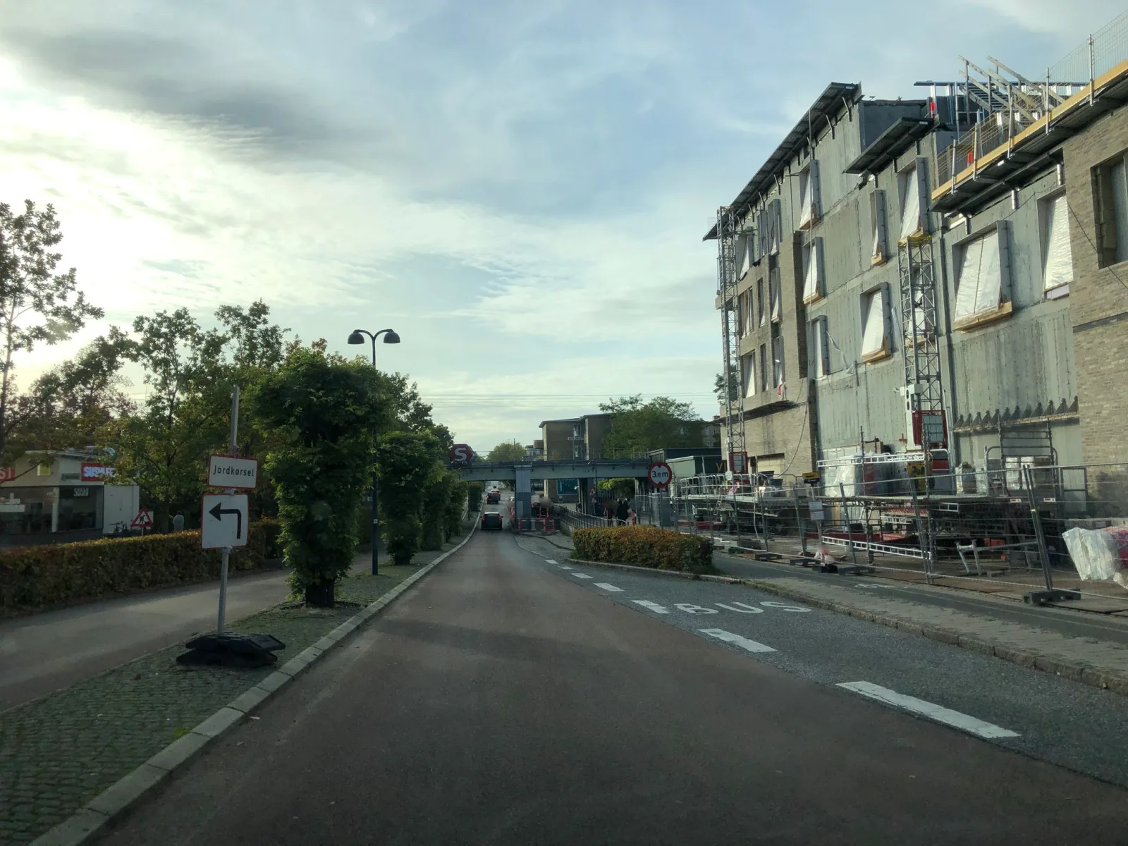 Mapillary-Foto in der Nähe von LOOP Fitness
