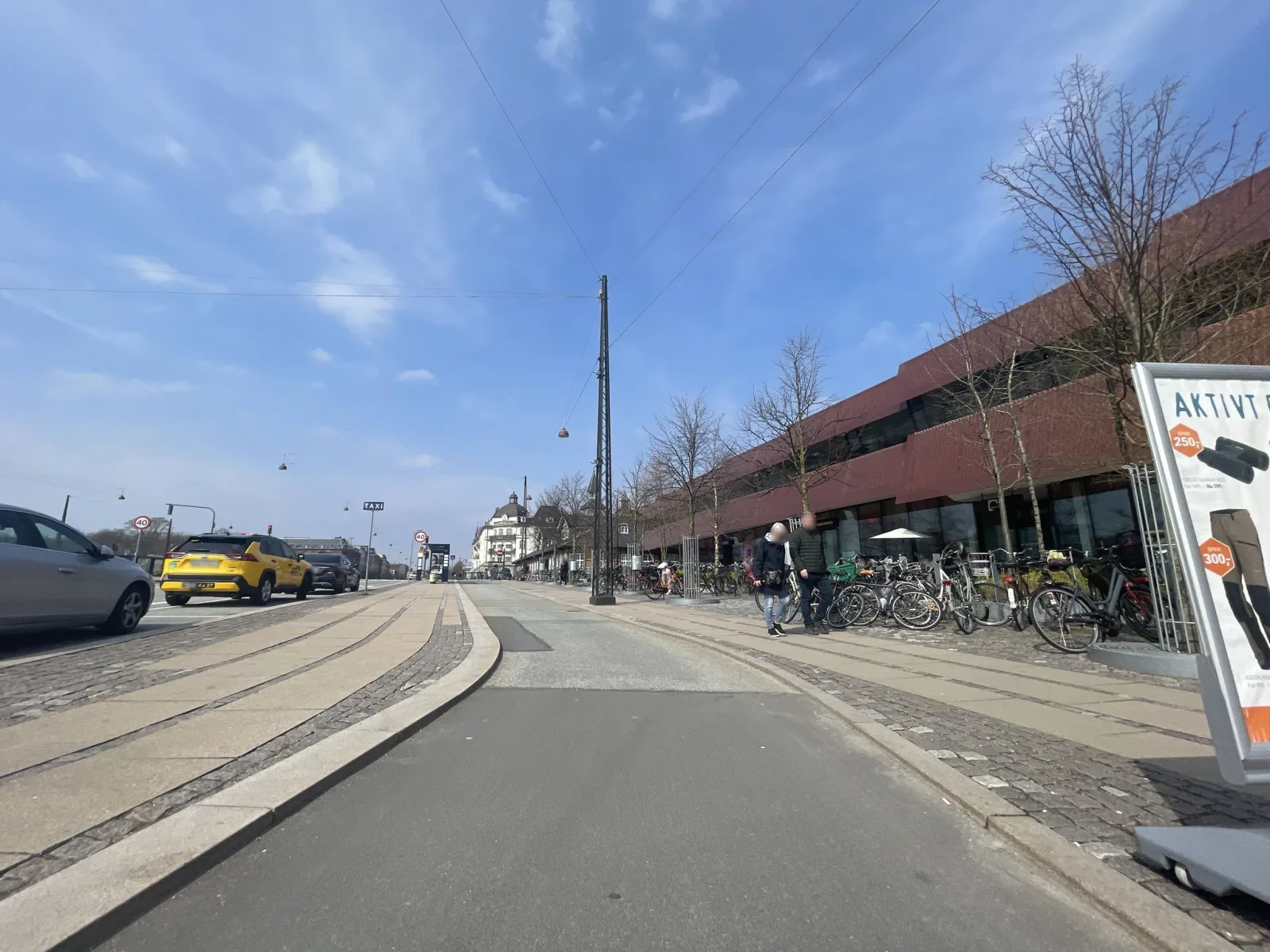 Mapillary-Foto in der Nähe von PureGym