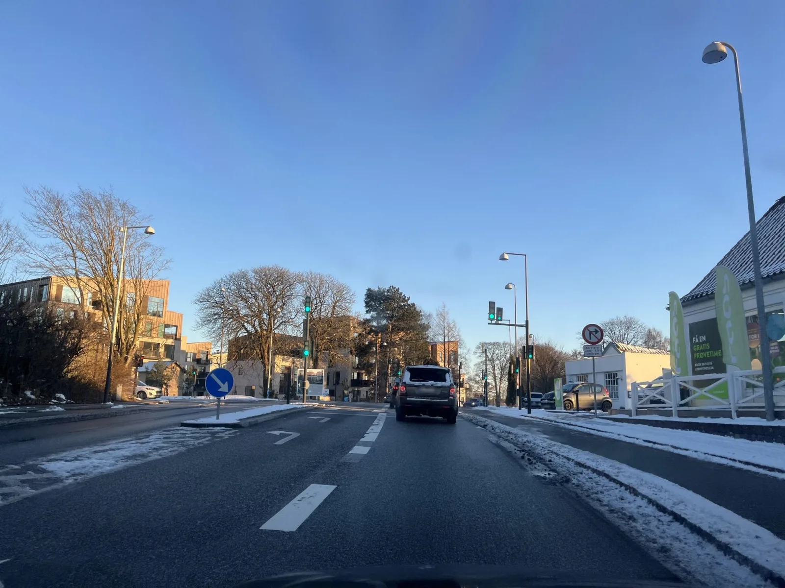 Mapillary-Foto in der Nähe von LOOP Fitness