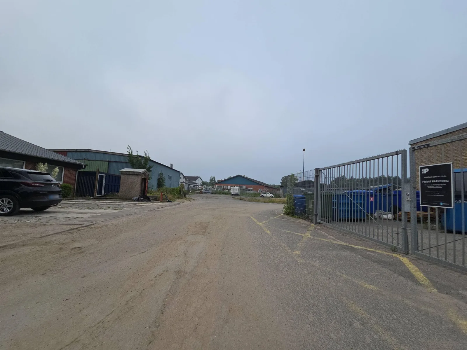 Mapillary-Foto in der Nähe von Iron House