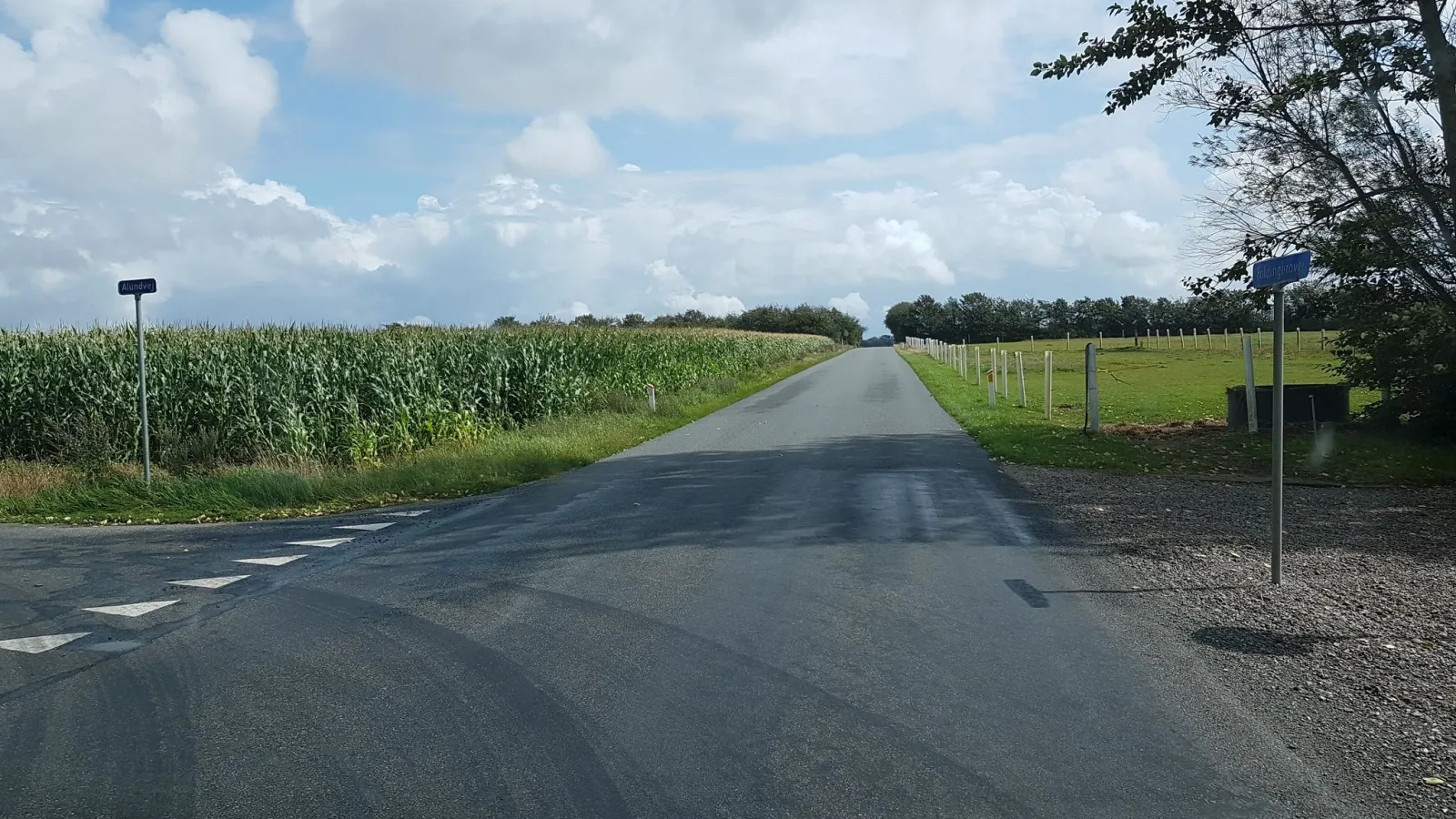 Mapillary-Foto in der Nähe von Holsted Ridecenter