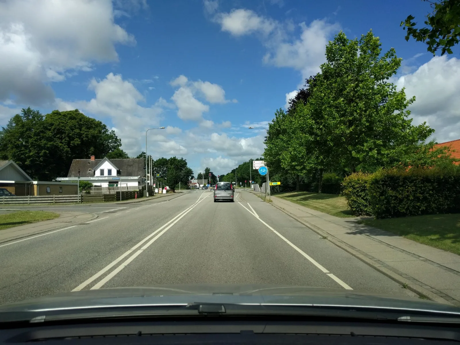 Mapillary-foto nær Fin Form