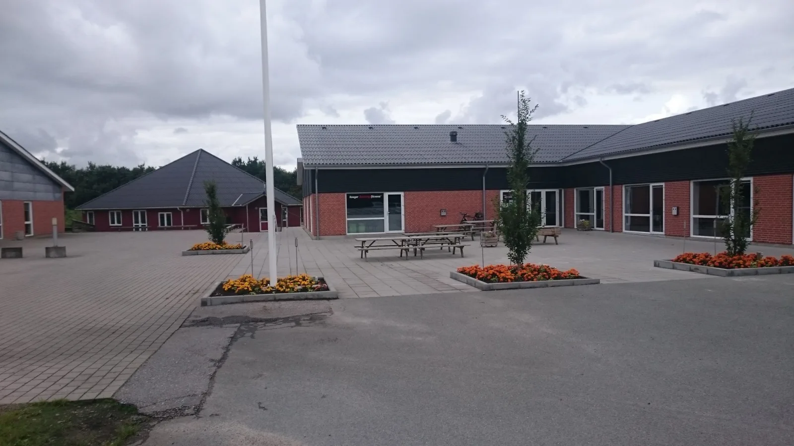 Mapillary-Foto in der Nähe von Roager Foreningsfitness