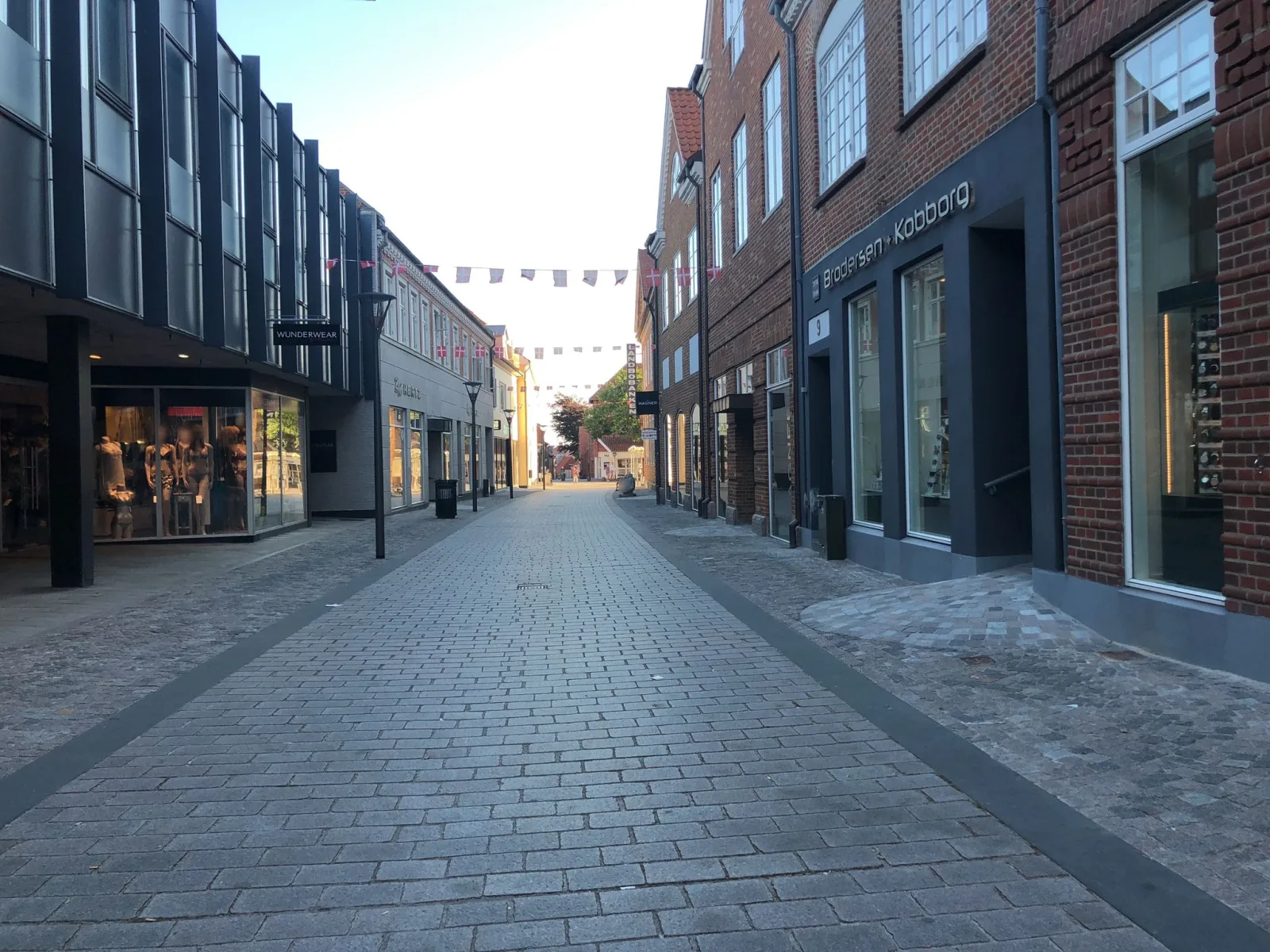 Mapillary-Foto in der Nähe von Hos Dodo