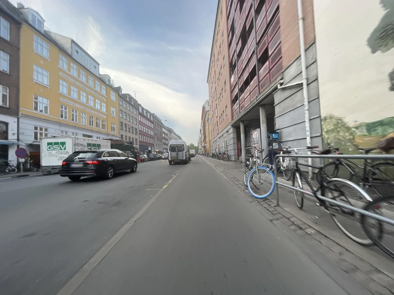 Mapillary-foto nær Crisp