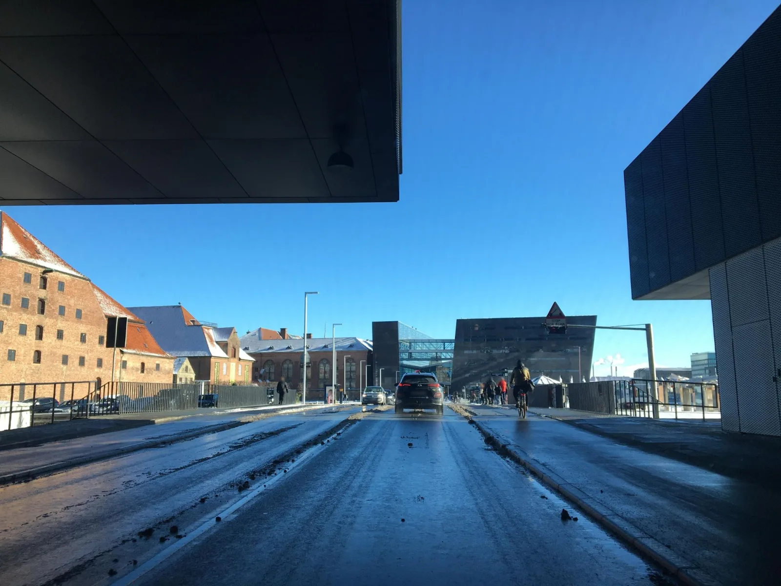 Mapillary-Foto in der Nähe von Dac Cafe