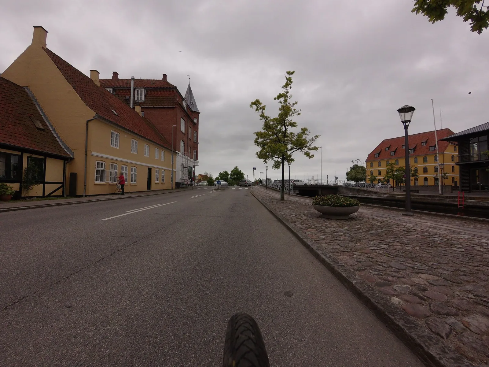 Mapillary-Foto in der Nähe von Restaurant Corner