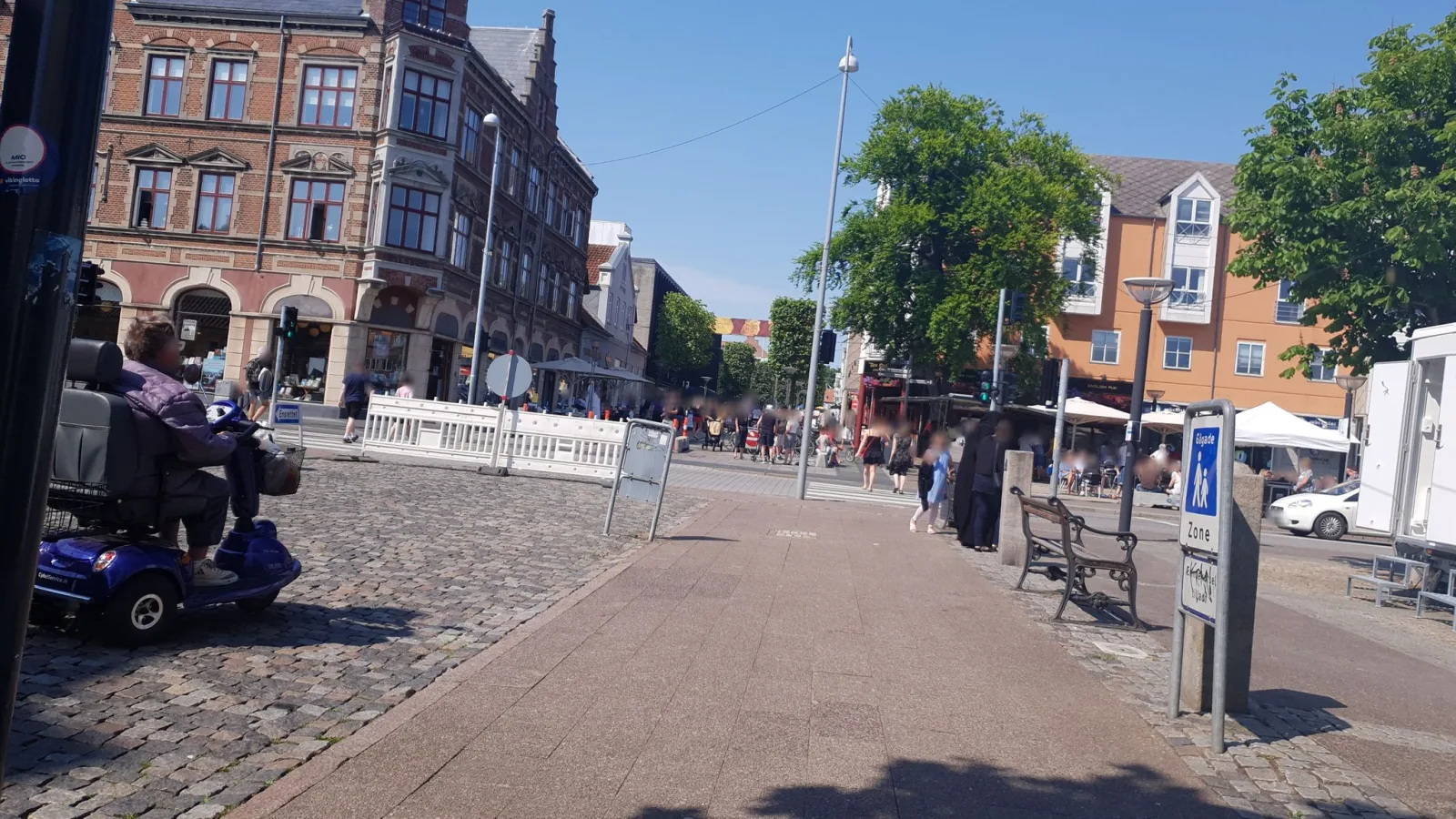 Mapillary-Foto in der Nähe von Jay's